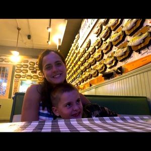 Meet your Posher, Annalee